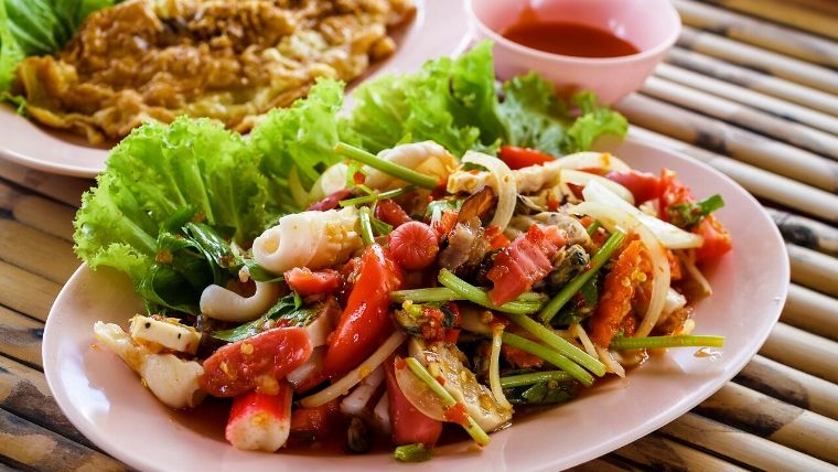 自粛中やることない!家での過ごし方9・凝った料理を作る