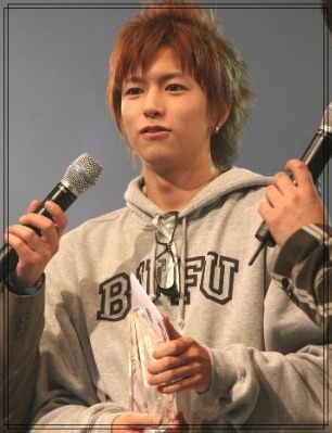藤田ニコルの彼氏稲葉友はジュノンスーパーボーイコンテストでグランプリ受賞